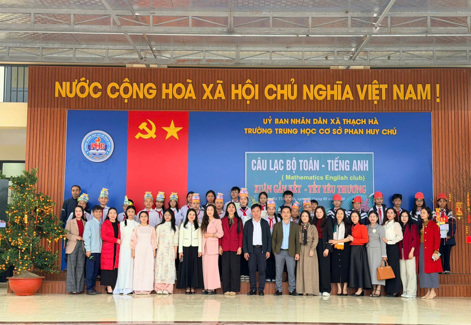 Ra mắt Câu lạc bộ Toán - Tiếng Anh trường THCS Phan Huy Chú